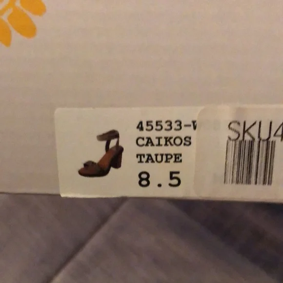 YellowBox - Picture 2 of 4